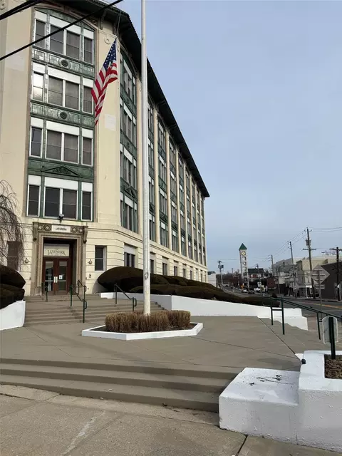 1 Landmark Sq #302, Port Chester, NY 10573
