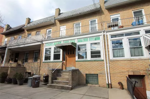 60-29 Linden St, New York, NY 11385