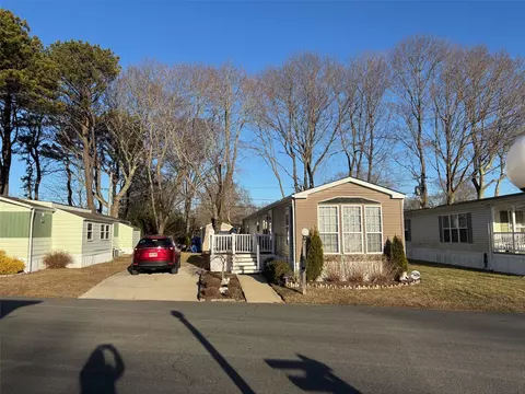 1661 Old Country Rd #294, Riverhead, NY 11901