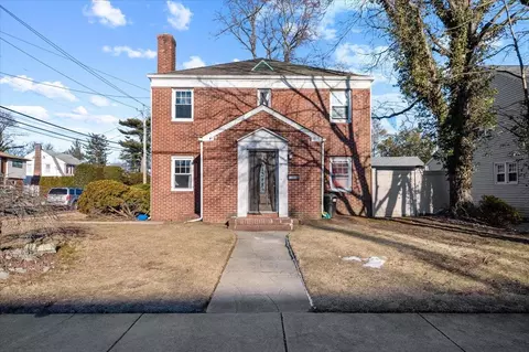 200 Asbury Ave, North Hempstead, NY 11590