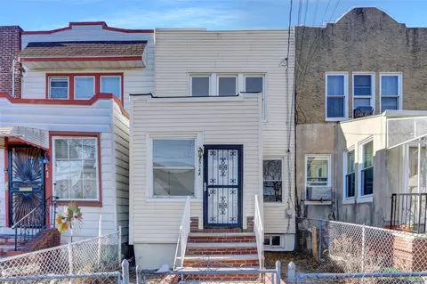 25-44 Gilmore St, New York, NY 11369