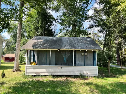 61 Shore Dr, Deerpark, NY 12729