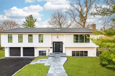 66 Dogwood Ln, Greenburgh, NY 10533