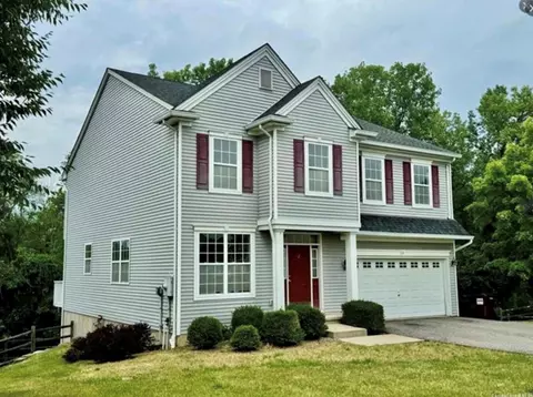 12 Winding Ridge Ln #8122, Wallkill, NY 10940