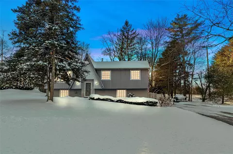29 Blackthorn Loop, Wappinger, NY 12590
