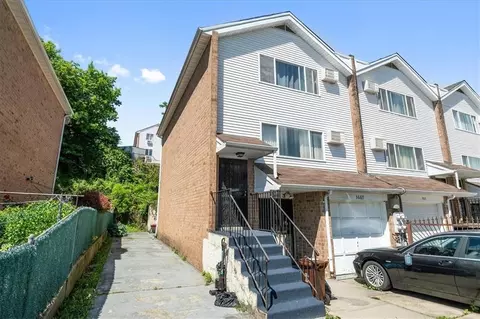3669 Boller Ave, New York, NY 10466