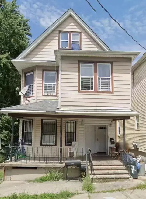 137 Winter Ave, Staten Island, NY 10301