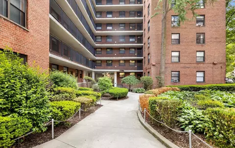 3511 85 St #2C, Jackson Heights, NY 11372