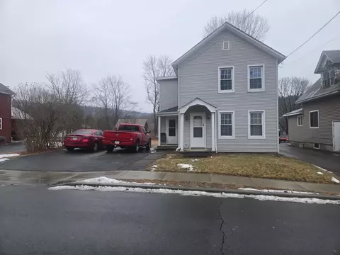 18 Culvert St, Port Jervis, NY 12771