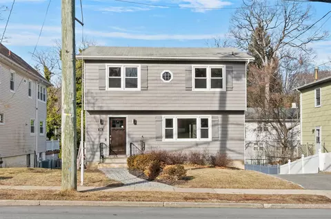 241 Ashford Ave, Greenburgh, NY 10522