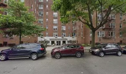 610 Waring Ave #2W, New York, NY 10467