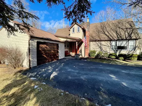 117 Division St, Saugerties, NY 12477