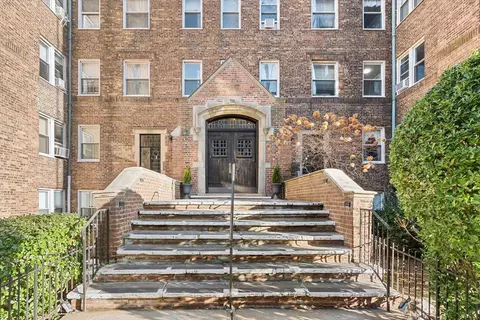 19 William St #4C, Mount Vernon, NY 10552
