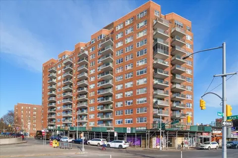 85-15 Main St #7R, Jamaica, NY 11435