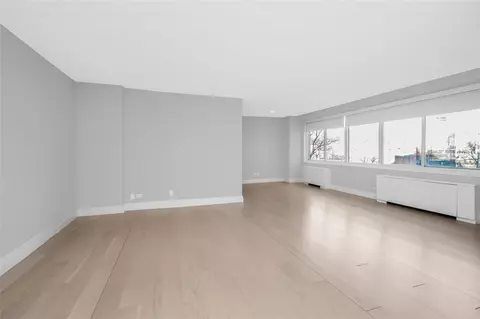 3333 Henry Hudson Pkwy #4K, New York, NY 10463