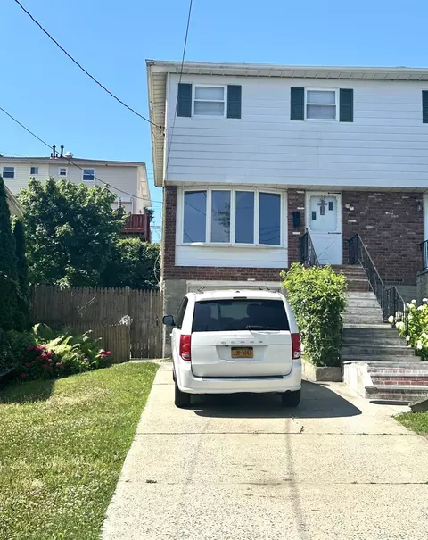 53 Valerie Dr, Yonkers, NY 10703