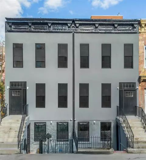 465 E 143rd St, New York, NY 10454