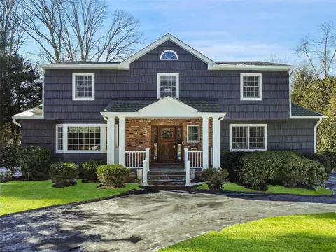 5 Country Ridge Cir, Rye Brook, NY 10573