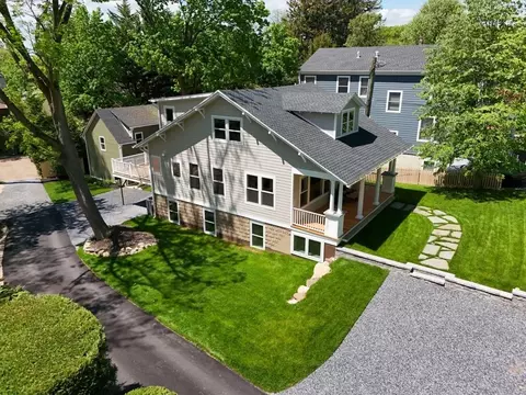 68 Glenlawn Ave, Sea Cliff, NY 11579