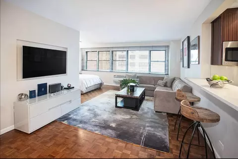 357 E 57th St #7C, New York, NY 10022