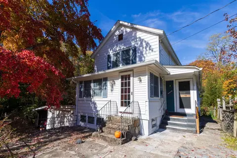 16 Howland Ave, Kingston, NY 12401