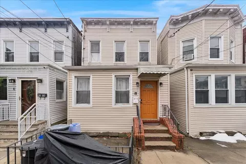80-16 86th Rd, New York, NY 11421