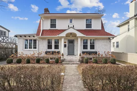 185 Dante Ave, Eastchester, NY 10707