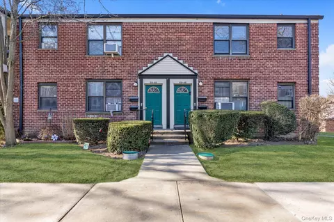 69-48 197 St #1, Fresh Meadows, NY 11365