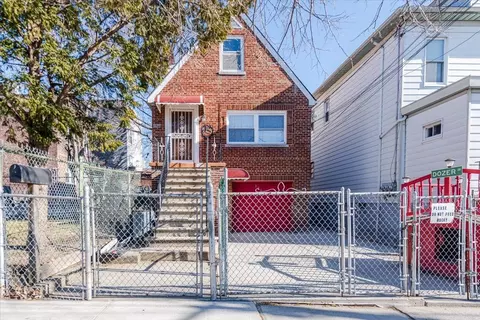 1960 Paulding Ave, New York, NY 10462