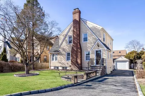 36 Mcbride Ave, White Plains, NY 10603