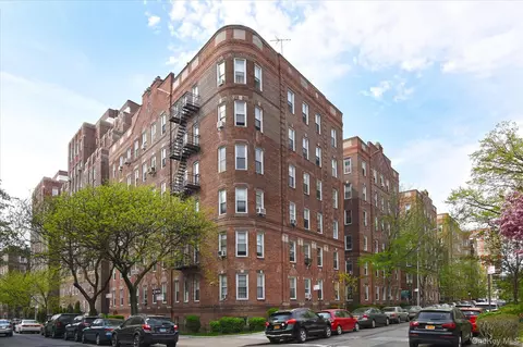 111-15 75th Ave #C2, New York, NY 11375
