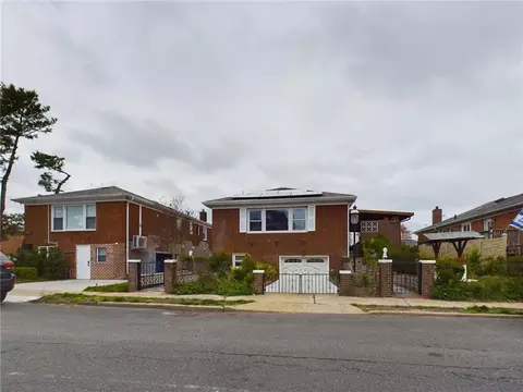 3865 Poplar Ave, Brooklyn, NY 11224