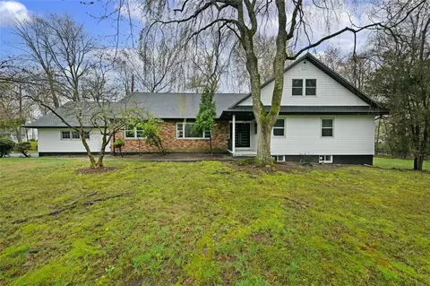 109 Scotland Hill Rd, Ramapo, NY 10977