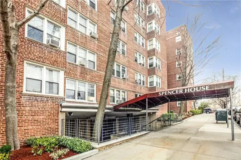 4380 Vireo Ave #6R, New York, NY 10470