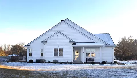 78 Vanderburgh Rd, Beekman, NY 12570