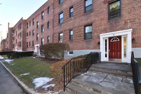 14 S Broadway #6-3A, Greenburgh, NY 10533