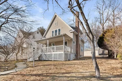 4 Lyman Pl, Greenburgh, NY 10522