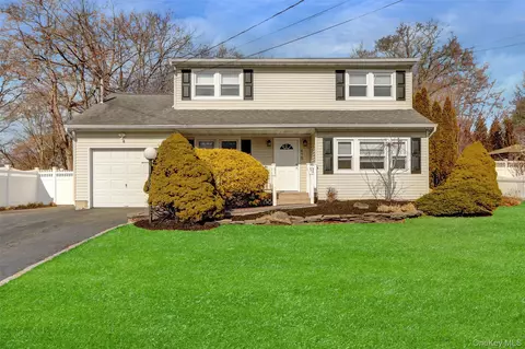 475 Joan St, Ronkonkoma, NY 11779