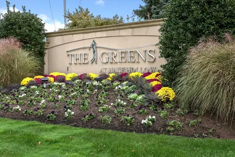 632 Madeira Blvd, Melville, NY 11747