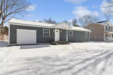 649 Bourdois Ave, Bellport, NY 11713
