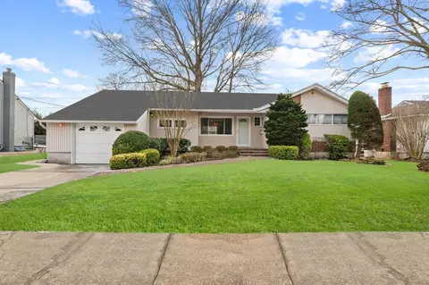1370 Wilson Rd, East Meadow, NY 11554