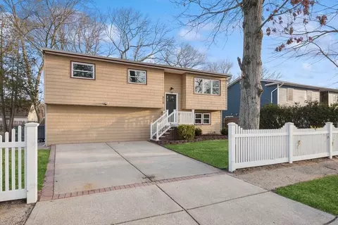 315 State Ave, Wyandanch, NY 11798