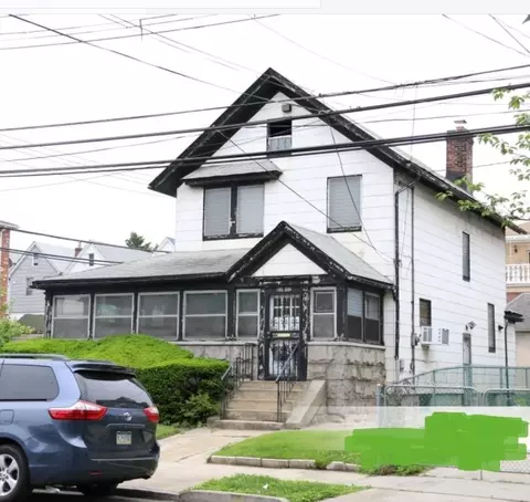 9956 62nd Rd, Rego Park, NY 11374