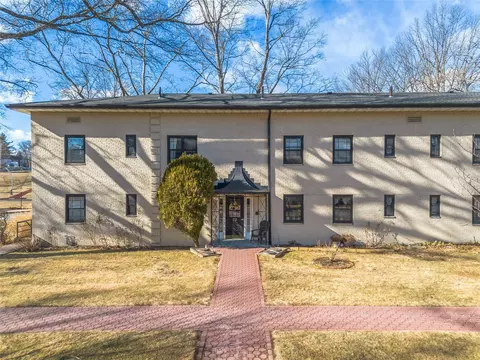 73 Manchester Rd #2R, Eastchester, NY 10709