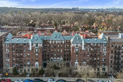 77-20 Austin St #5F, New York, NY 11375