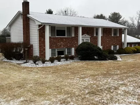 175 Van Wyck Rd, Orangetown, NY 10913