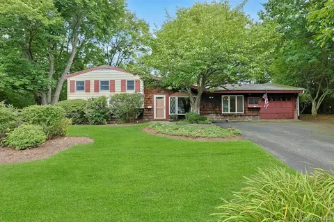 11 Birchwood Ct, Orangetown, NY 10913