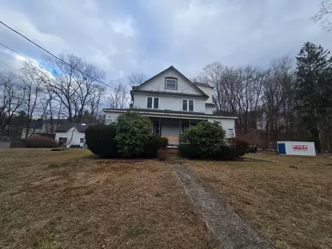 71 Trolley Rd, Cortlandt, NY 10567