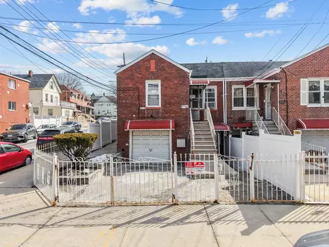 4578 Bronx Blvd, New York, NY 10470