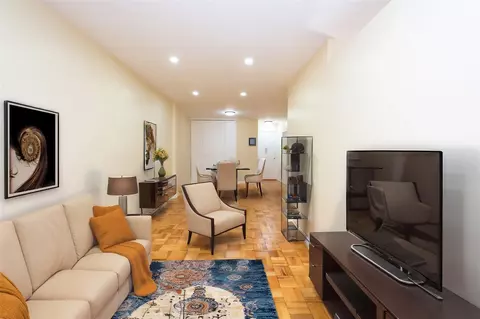 665 Thwaites Pl #1E, New York, NY 10467